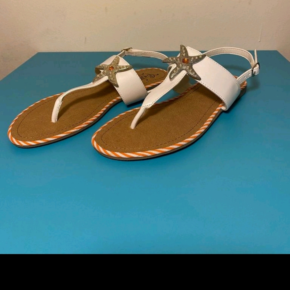 Kenneth Cole Unlisted Starfish Sandal